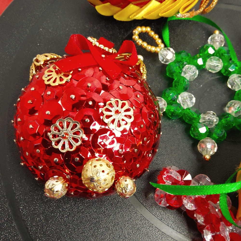Handmade Christmas Ornaments lot of seven - Picture 6 of 8